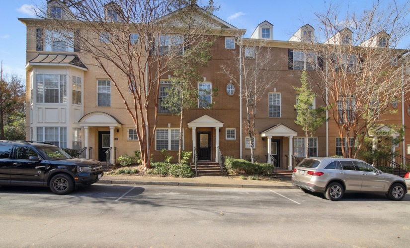 Briarcliff Townhome | 3 Bed, 2.5 Bath